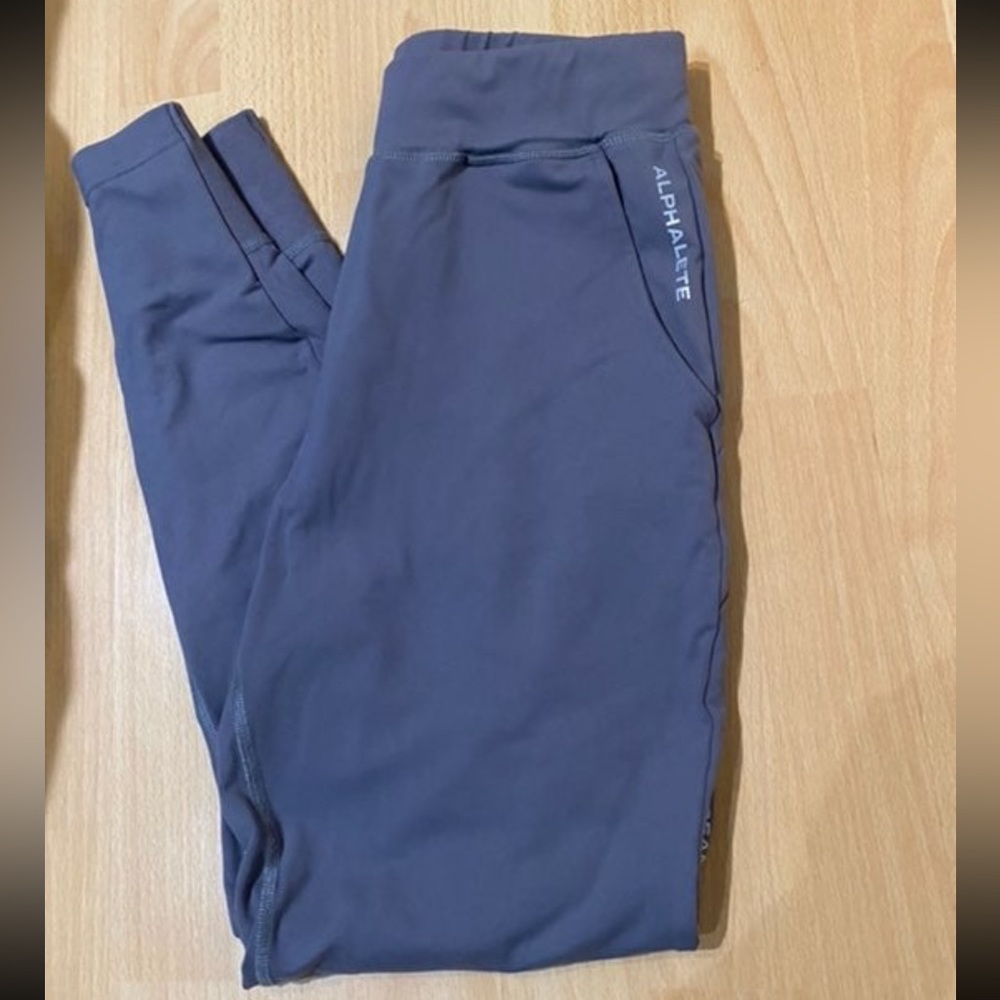 Alphalete joggers